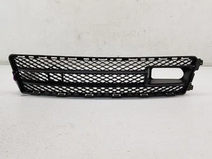 10-13 INFINITI G37 Sedan Sport Lower Center Grille OEM 622541NH1B - Picture 1 of 12