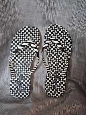 Sandalias Vera Bradley Mujer Chanclas Geométricas y Rayas Negro Blanco Talla 8.5 Foto 1 de 3