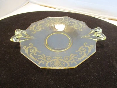 Fostoria Glass Topaz Versailles Etched 8-sided Tray Plate Bow Handle 1930 8.75"W - Image 1 of 4