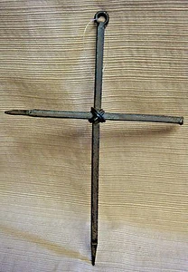 CAST IRON 8" NAIL CHRISTIAN CROSS - Simple Yet Strong Statement - Picture 1 of 6