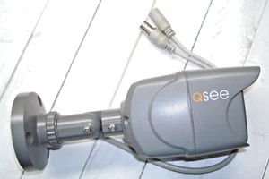 Q-See Security Camera QD6508B-4H  w/ 36 LEDs & 60 ft. BNC Cable - Picture 1 of 10