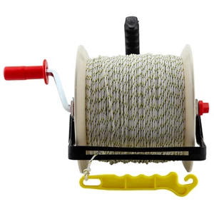 Thunderbird Geared Wind Up Fencing Reel Preloaded with 400m Thunderbraid - Picture 1 of 3