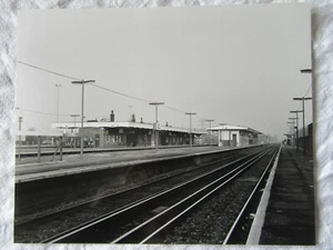G176 - Three Bridges Railway Station - Brighton Main Line 10 x 8" Photo - Picture 1 of 1