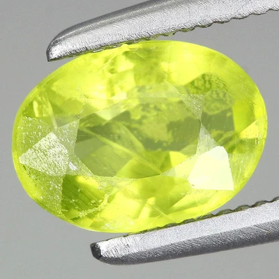 0.85ct t.w 6.8x5mm Nice Oval Natural Untreated Green Peridot Gemstone Myanmar - Image 1 of 4
