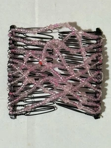 Vintage Mid Century Doppel Metall Kamm Perlen Dutt Haarspange Stretch Rosa - Bild 1 von 6