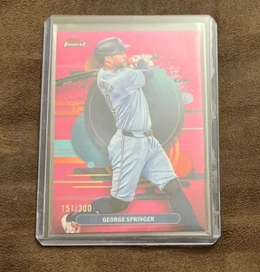 2025 Topps Finest MAGENTA REFRACTOR UNCOMMON #141 GEORGE SPRINGER 151/300 - Bild 1 von 2