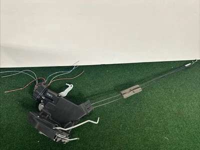 Atuador de trava de porta lateral esquerda dianteira Toyota Sequoia 2001-2007 fabricante de equipamento original - Imagem 1 de 4