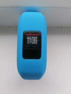 Garmin Vivofit 3 Activity Tracker with 3 junior fit straps - Image 1 of 4