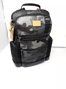 TUMI 02223681KCM Parrish Mochila Laptop Balística Nailon Cuero Caqui Camuflaje Nueva con Etiquetas - Imagen 1 de 6