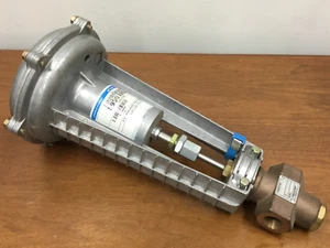 Siemens - Landis & Staefa - Power Controls - 3/4" betätigtes Messingventil - 8" Stellantrieb - Bild 1 von 5