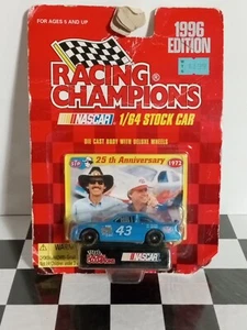 NASCAR RACING CHAMPIONS 1996 EDITION BOBBY HAMILTON #43 1/64 STOCK CAR - Picture 1 of 3