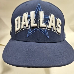 New Era 59Fifty Dallas Cowboys NFL Spellout Fitted Hat 7 1/2 Blau Weiß - Bild 1 von 6