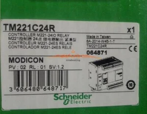 new TM221CE24R module - Picture 1 of 1