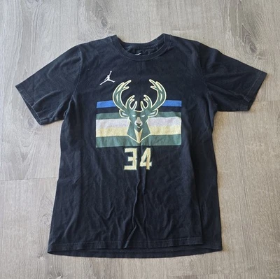 Nike NBA Giannis Antetokounmpo Milwaukee Bucks T-shirt  Youth XL - Image 1 of 4
