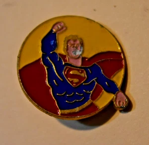 VTG, MULTI-COLOR SUPERMAN AVIVA Lapel Pin (1.00" Diameter) Pre-Owned, (c) 1976 - Picture 1 of 2