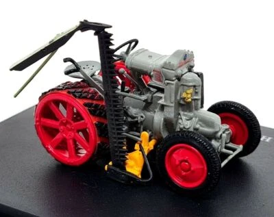 Hatchette 1/43 Scale - Hurlimann 1 K 10 1930 Diecast & Plastic model tractor - Image 1 of 2