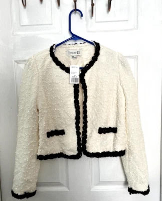 Jaqueta Forever 21 Feminina Moda Creme/Preto Plástico Lantejoulas Blazer Curto Tamanho M - Imagem 1 de 4