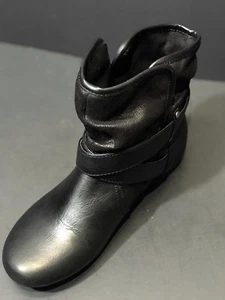 Report Women's Edelo Black Boots Size US 6 M - Picture 1 of 8
