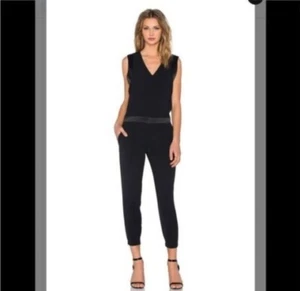 Vince Jumpsuit Women's 6 NWT Navy Blue Tapered Sleeveless V Neck - Picture 1 of 9