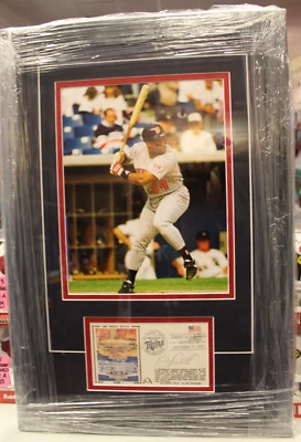 1987 World Series Game 1 Post Card signed by Mn. Twins Kirby Puckett & Photo - Image 1 of 4