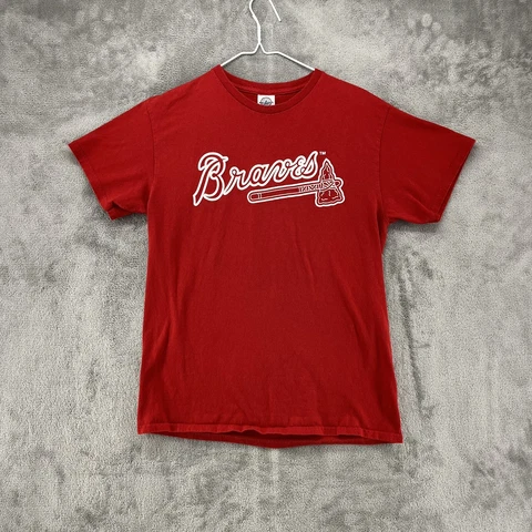 Atlanta Braves TShirt Mens Size M Red Short Sleeve Stadiums Giveaway Cover