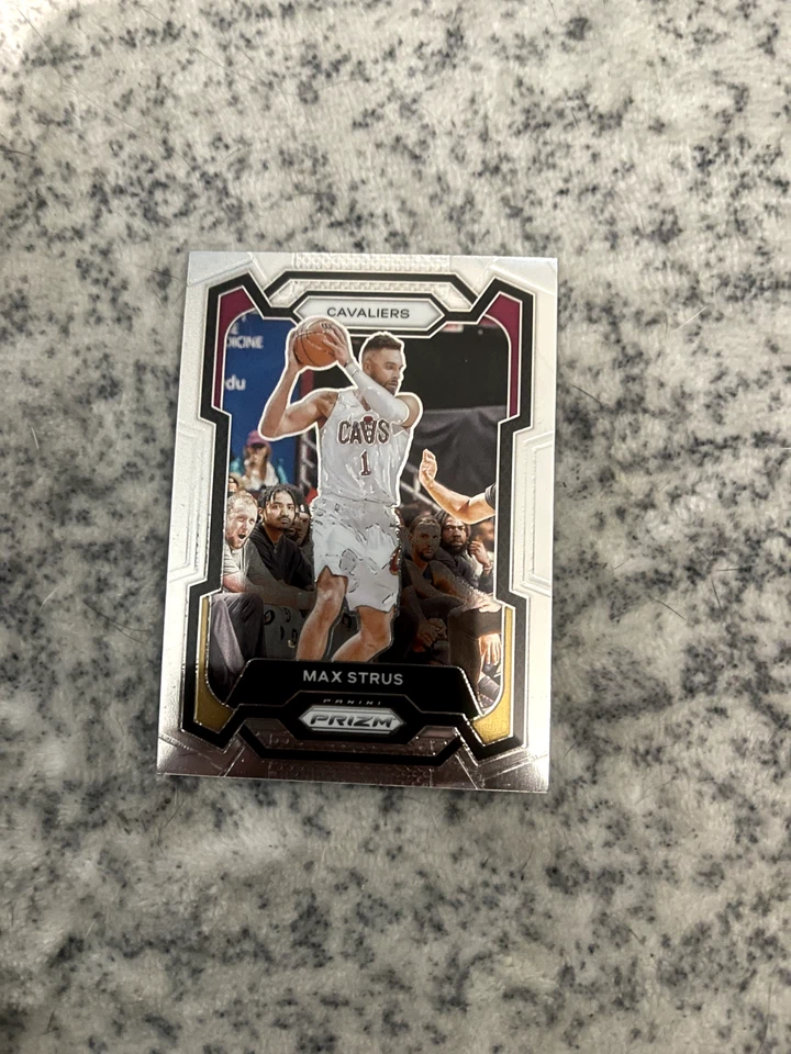 Panini Prizm Basketball 2023-2024 Max Strus Cavaliers No.273 - 1 Card - Image 1 of 1