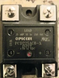 Relé de estado sólido Picker Cmpts PCD225AC8-X 4-32 VDC 10 amperios - Imagen 1 de 2