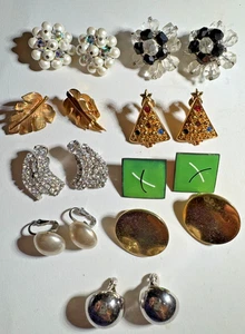 Group of 9  Vintage CLIP EARRINGS,  Varity - Picture 1 of 3