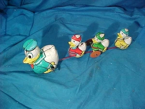 1950er DONALD DUCK + NEFFEN Walt Disney AUFZIEH-Blech-Litho-SPIELZEUG von LINEMAL-MARX - Bild 1 von 5