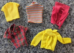 Vintage Set mit fünf Shirts Tops Barbie & Clone Puppenkleidung rot & gelb TLC - Bild 1 von 13