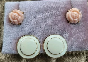 Vintage Lot Of Two Monet Clip Earrings Gold Tone Enamel & Rose - Picture 1 of 8