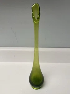 Vintage Wikinger Glas olivgrün grün geschwungene Vase 11,75" hoch EUC - Bild 1 von 9