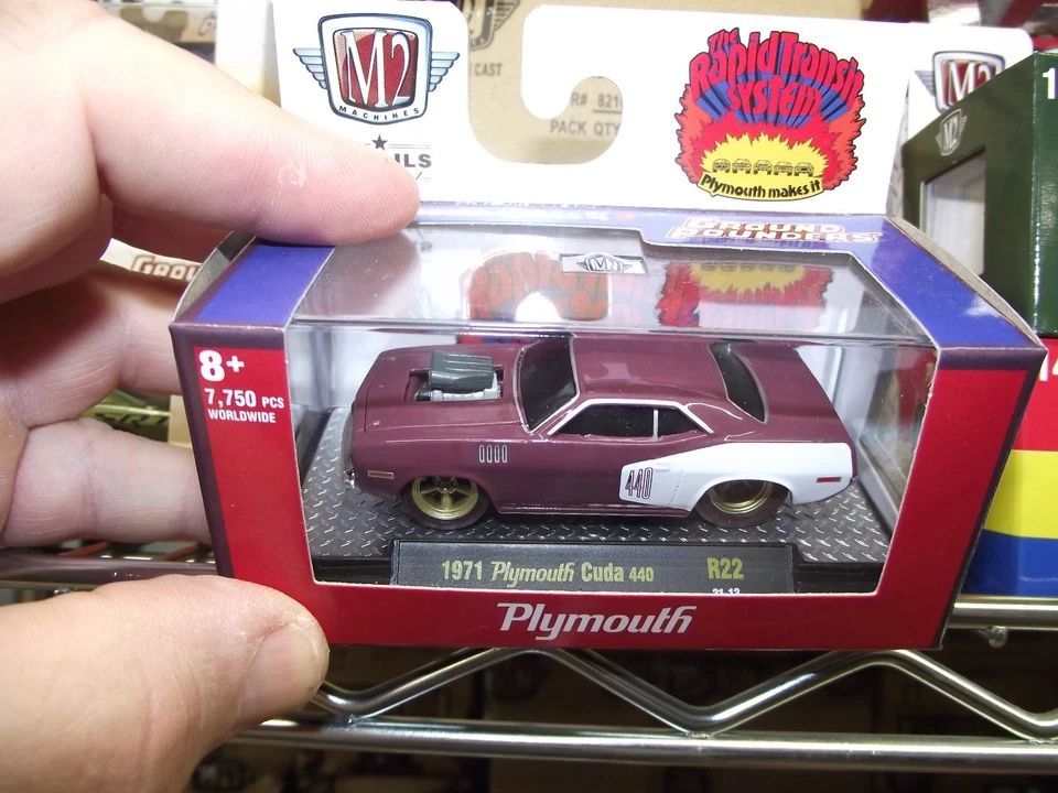 M2 1/64 1971 plymouth cuda 440 purple R22 NIB - Image 1 of 1