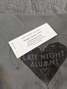Late Night Alumni Sammlertasche Kaskade Becky Jean Williams - Bild 1 von 8