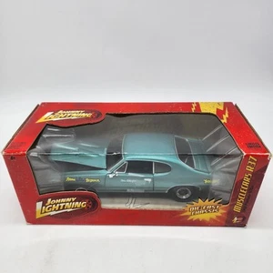 2009 Johnny Lightning 1968 Pontiac GTO - Green? - 1:24 R37 Mike Rutherford *READ - Picture 1 of 13