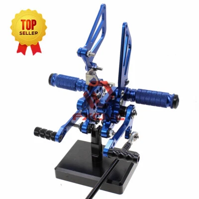 Conjuntos traseros CNC azules clavijas de reposapiés para Suzuki GSXR1000 2000 2001 2002 2003-2004 Foto 1 de 4