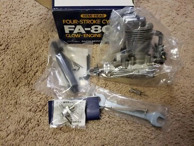 SAITO Engine - SAITO 80 -  FA-80 Hemi-Head 4C motor - NIB - Image 1 of 4
