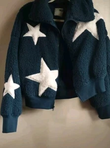 Pullover blau Größe M mit Stern schön, wunderschön für unterwegs, - Bild 1 von 5