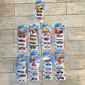 Lot of 35 New Deadstock Unpunched Hot Wheels Star Trek Disney 101 Dalmatians - Picture 1 of 12