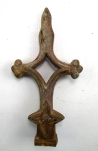 Antiguo remate de valla de hierro fundido adornado vintage flor de lis 6" de alto - Imagen 1 de 7