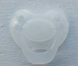 Honeybug MAGNET PACIFIER reborn doll Clear Cap, Clear Handle & Clear Base - Picture 1 of 6