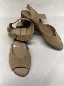 A’rcopedico Women’s Slingback Comfort Sandals Beige Leather Size 39 or 8 US - Picture 1 of 8