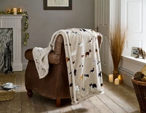 Sherpa Reverse Supersoft Throw Dogs Design Throw in Natural 140cm x 180cm - Picture 1 of 3