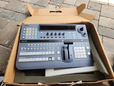 索尼 DME 数字媒体切换器 DFS-700A 电缆包括用于零件  — 第 1/4 张图片