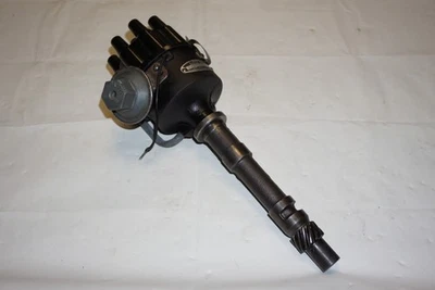 1955 1956 Chevrolet Bel Air 210 150 Distributor 283 Delco-Remy 1110847 Date 5H8 - Image 1 of 4