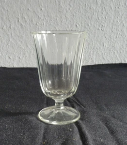 altes Glas Weinglas Grogglas Pressglas / 44 - Bild 1 von 4