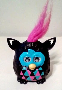 Juguete Furby Boom Mcdonald's Happy Meal #4 cabello rosa salvaje plástico de 3" de alto 2013 - Imagen 1 de 7