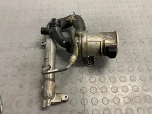 MERCEDES BENZ C-CLASS W205 2.0 PETROL WATER COOLANT PUMP A2742002700 - Picture 1 of 10