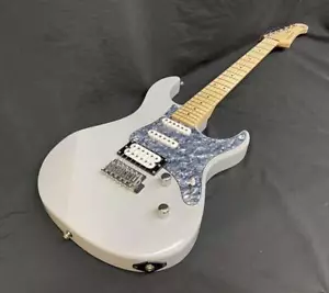 YAMAHA PACIFICA112VM White Electric Guitar W/Gig Bag Used Shipping From Japan - Picture 1 of 9