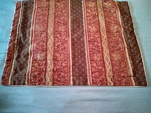Almohada floral a rayas Monticello Jacquard simulada marrón oro poliéster - Imagen 1 de 7